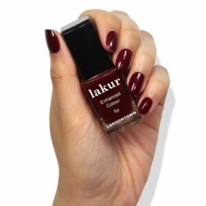 Londontown-Lakur-Elderberry-hand-w-bottle-kosmetikshop.ch